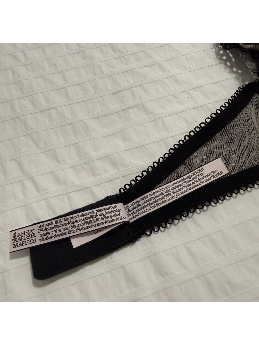 Victoria's Secret Black Lace Keyhole High Neck Halter Bralette Bra Sz 34D - Picture 7 of 9